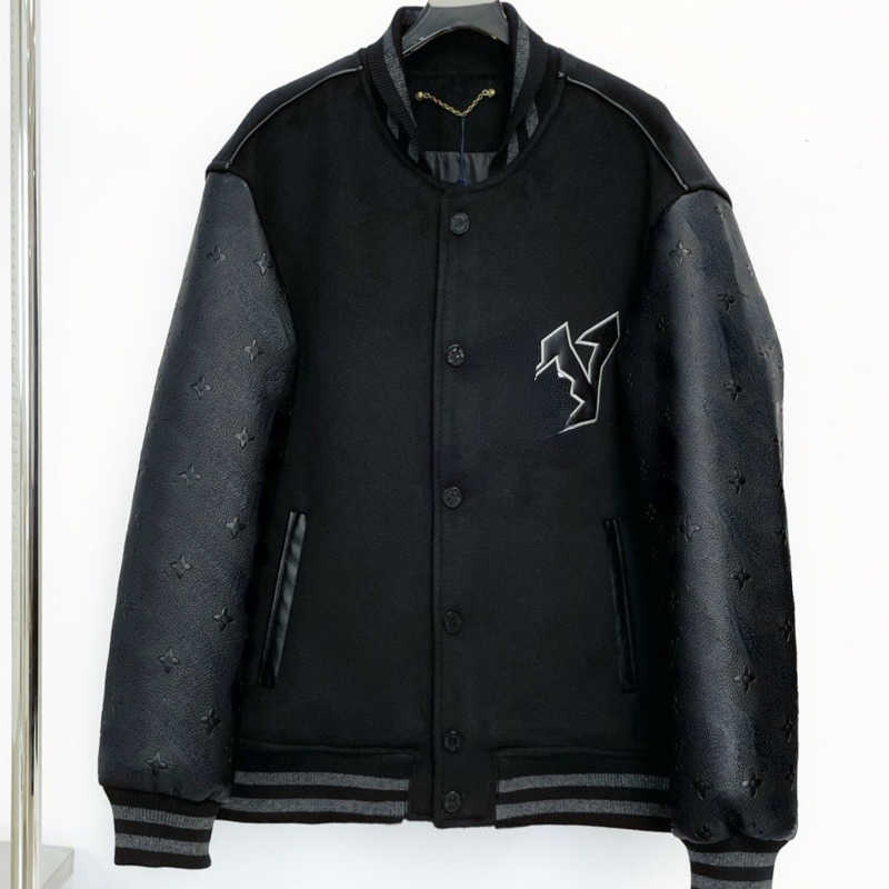 Luxury V designer jacket mens baseball jackets clown embroidered sportswear men women loose hip hop wool cardigan coat us size, Black
Luxury V designer jacket mens baseball jackets clown embroidered sportswear men women loose hip hop wool cardigan coat us size, Black