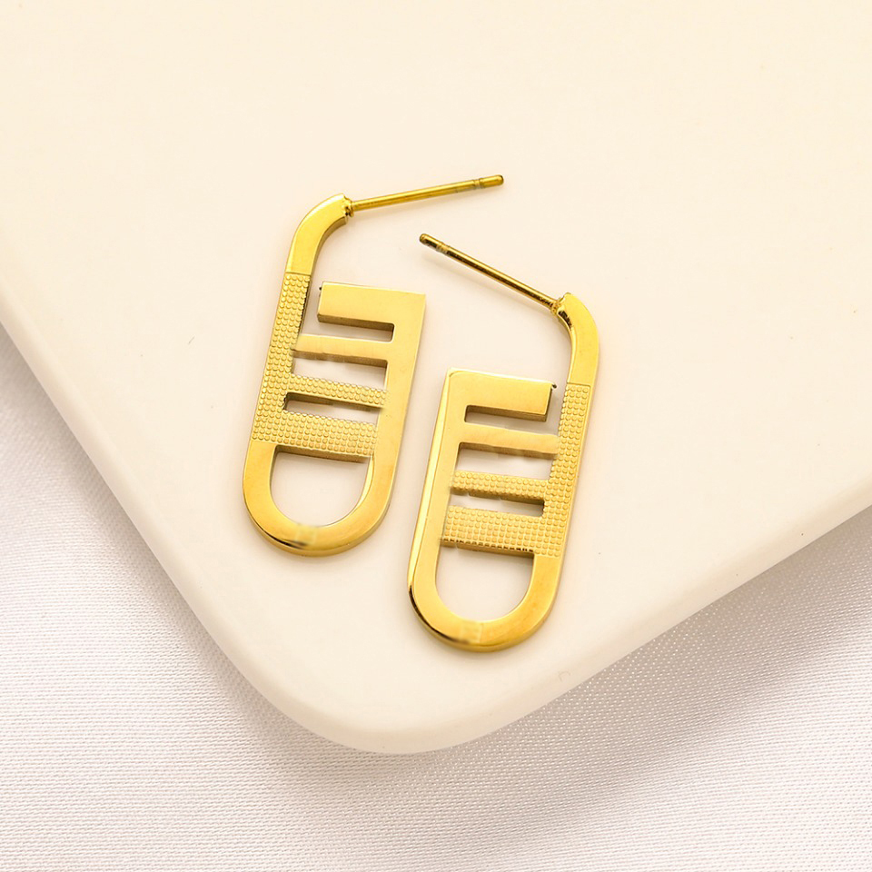 Simple 18K Gold Plated Stainless Steel Luxury Brand Designers Letters Stud Geometric Famous Women Round Crystal Rhinestone Pearl Earring Wedding Party Jewerlry
Simple 18K Gold Plated Stainless Steel Luxury Brand Designers Letters Stud Geometric Famous Women Round Crystal Rhinestone Pearl Earring Wedding Party Jewerlry