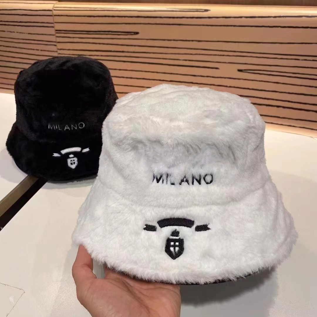 Hat Women's Letter Embroidered Lambswool Bucket Hat Short Brim Plush Bucket Hats Autumn and Winter Hats European and American, With logo
Hat Women's Letter Embroidered Lambswool Bucket Hat Short Brim Plush Bucket Hats Autumn and Winter Hats European and American, With logo