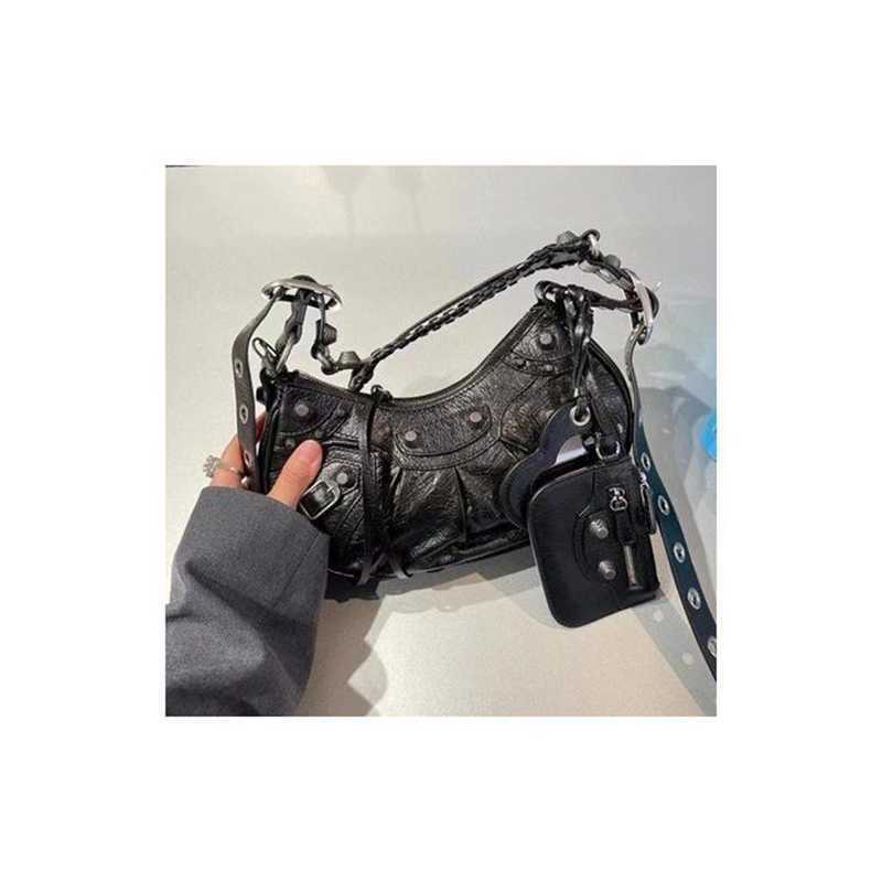 Designer Bags Balenciga Handbag 22 b Family Leather Motorcycle Rivet Tassel Three in One Tooth Fold Cow Leather Armpit Messenger Shoulder AVNM, Pink large - wrinkled - cowhide
Designer Bags Balenciga Handbag 22 b Family Leather Motorcycle Rivet Tassel Three in One Tooth Fold Cow Leather Armpit Messenger Shoulder AVNM, Pink large - wrinkled - cowhide