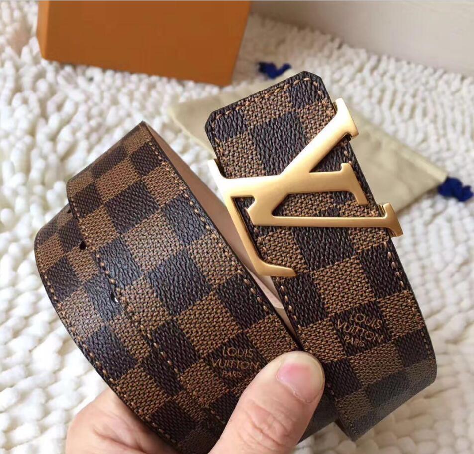 2022 Luxury designer Louis vuitton Lv Belt Buckle Fashion Genuine Leather Women Belts For men Letter Double Big gold classical 0A1, No box
2022 Luxury designer Louis vuitton Lv Belt Buckle Fashion Genuine Leather Women Belts For men Letter Double Big gold classical 0A1, No box