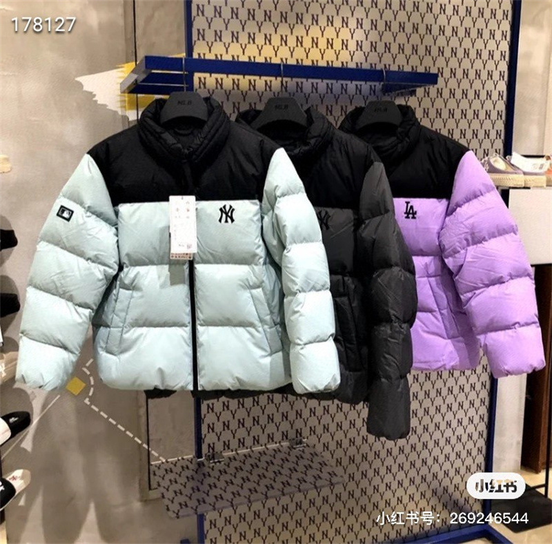 Winter NEW downs embroidery small label casual fashion trend versatile men and women with short collared down jacket, Purple
Winter NEW downs embroidery small label casual fashion trend versatile men and women with short collared down jacket, Purple