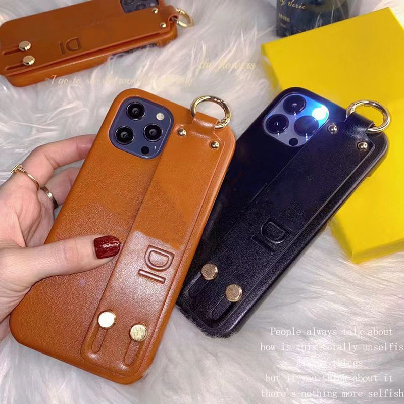 Designer Phone Cases Armband Case Luxury Letter Printing Ring Phonecase Leather Shockproof Cover For IPhone 14 Pro Max 13P 12 11 XS 8 New, Brown
Designer Phone Cases Armband Case Luxury Letter Printing Ring Phonecase Leather Shockproof Cover For IPhone 14 Pro Max 13P 12 11 XS 8 New, Brown