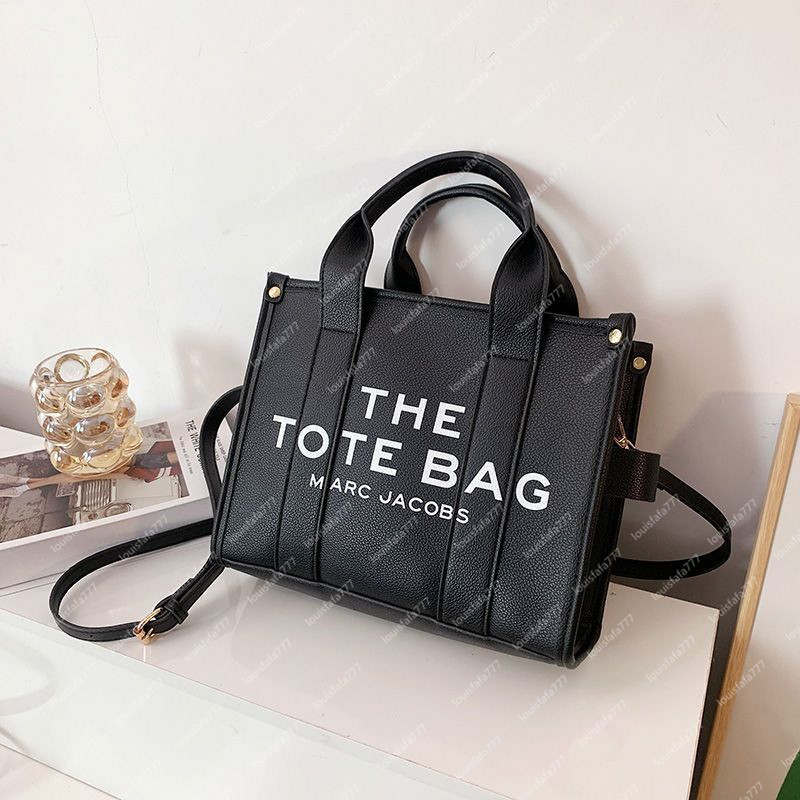 Designer bags 2022 new lychee pattern ladies tote shopping bag high-end fashion shoulder messenger bag, Navy blue
Designer bags 2022 new lychee pattern ladies tote shopping bag high-end fashion shoulder messenger bag, Navy blue