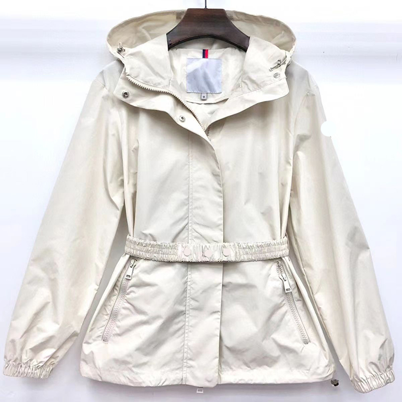 Designer Womens Trench Coats Belted Waistband Slim Fit Hooded Short Sunscreen Coat Embroidered Badge Loose Casual Versatile Small Trench Jacket, Black
Designer Womens Trench Coats Belted Waistband Slim Fit Hooded Short Sunscreen Coat Embroidered Badge Loose Casual Versatile Small Trench Jacket, Black
