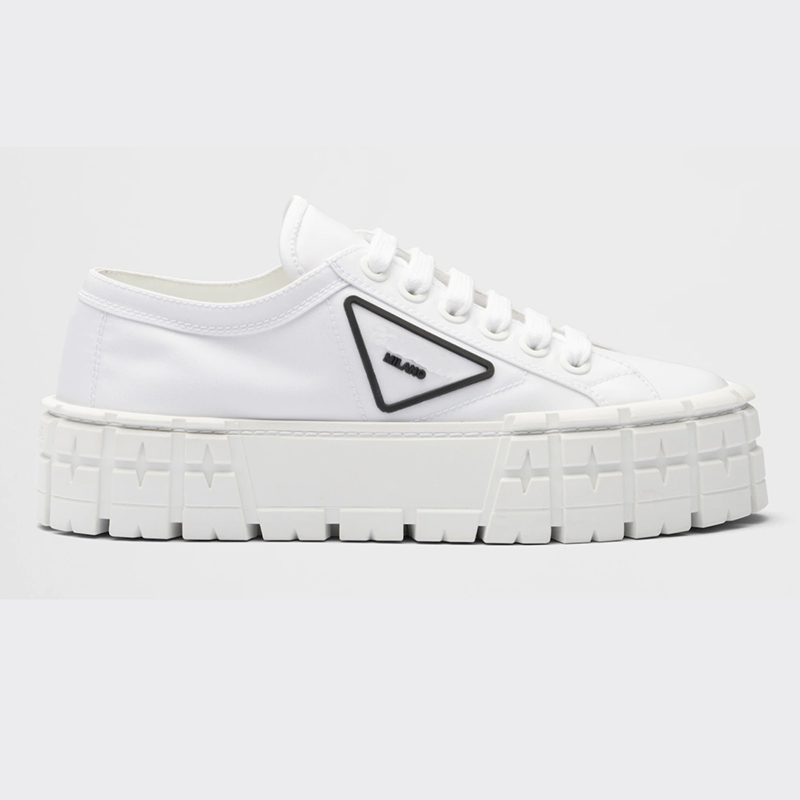 Triangle logo designers casual shoes Platform Double Wheel Nylon Sneakers Womens Women Sneaker Trainers Triple Thick bottom Luxury low gabardine for pink model S1
Triangle logo designers casual shoes Platform Double Wheel Nylon Sneakers Womens Women Sneaker Trainers Triple Thick bottom Luxury low gabardine for pink model S1