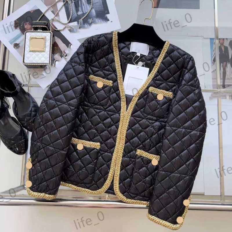 Brand Womens Jackets gold wire Braided edge Outerwear Tops Metal button decoration V-neck fashion Coats Designer Casual Joker Jacket Women 1970, 19
Brand Womens Jackets gold wire Braided edge Outerwear Tops Metal button decoration V-neck fashion Coats Designer Casual Joker Jacket Women 1970, 19