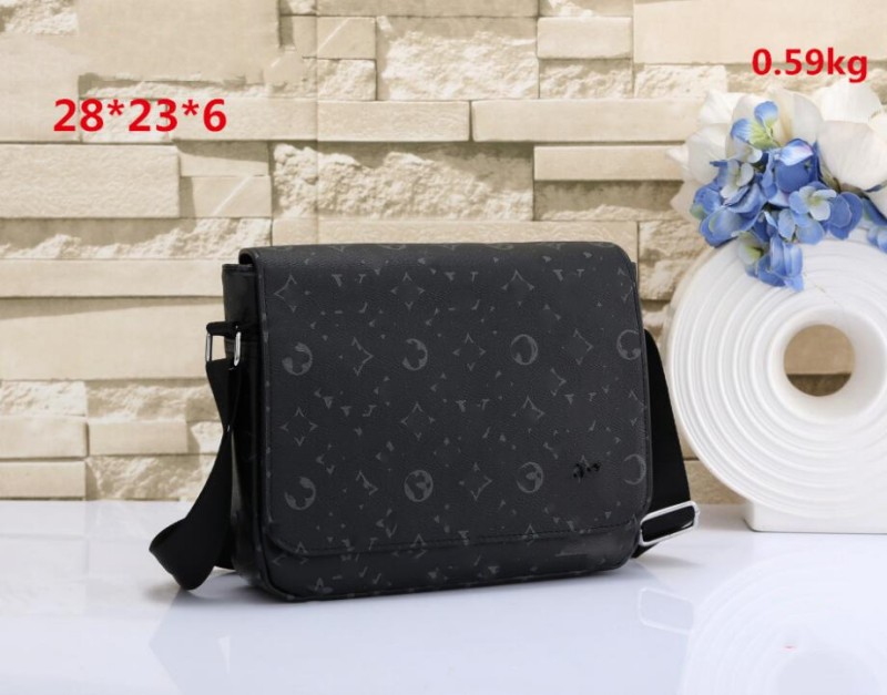 Designer Messenger bags Men Business Shoulder crossbody Bag handbag tote Luxurys PU L monograms wallet mens Portable Multifunction backpack VUTTON'S Satchels, Extra freight
Designer Messenger bags Men Business Shoulder crossbody Bag handbag tote Luxurys PU L monograms wallet mens Portable Multifunction backpack VUTTON'S Satchels, Extra freight