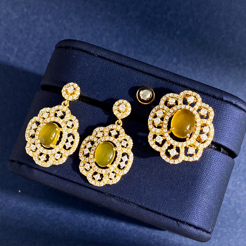 New vintage earrings flash with crystal hanging hollow oval wreath natural chalcedony gemstone stud