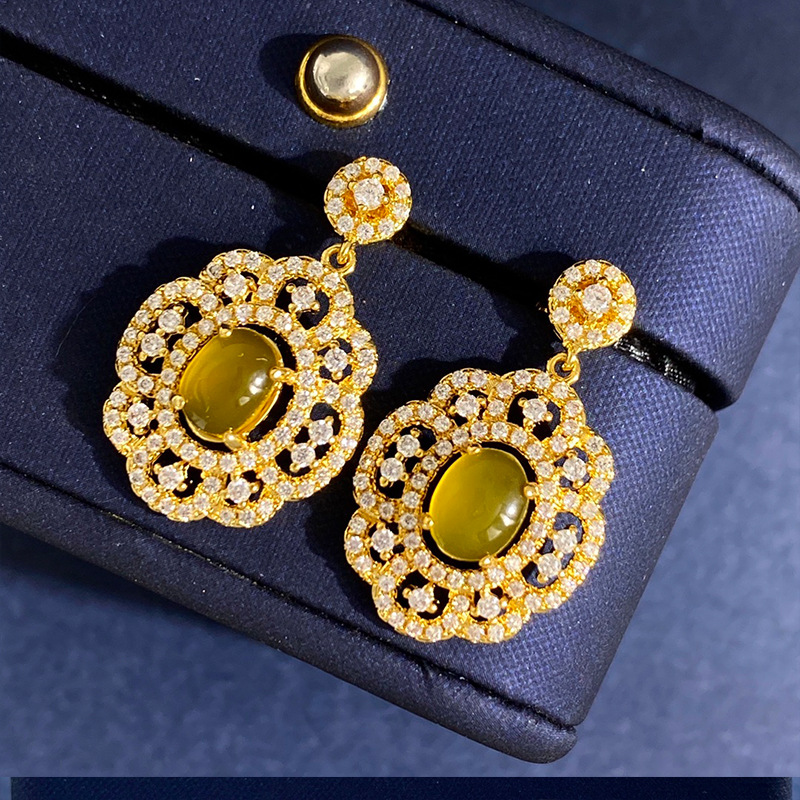 New vintage earrings flash with crystal hanging hollow oval wreath natural chalcedony gemstone stud