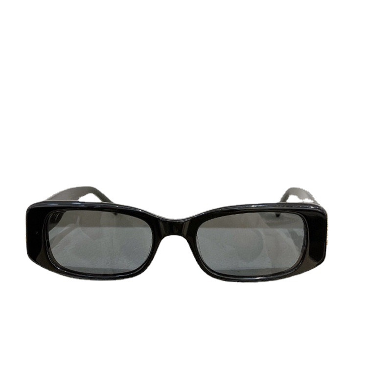 Sunglasses Fashion Small Rectangle square sunglasses Women Men 2023 Design Ladies Skinny Outdoor Shopping Shade Retro 0096S
Sunglasses Fashion Small Rectangle square sunglasses Women Men 2023 Design Ladies Skinny Outdoor Shopping Shade Retro 0096S