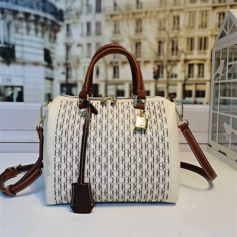 Totes Luxury Brand Large Capacity Variety Style Shopping Mirror Quality Women Purse and Handbags Fashion Shoulder Bags 221013
Totes Luxury Brand Large Capacity Variety Style Shopping Mirror Quality Women Purse and Handbags Fashion Shoulder Bags 221013