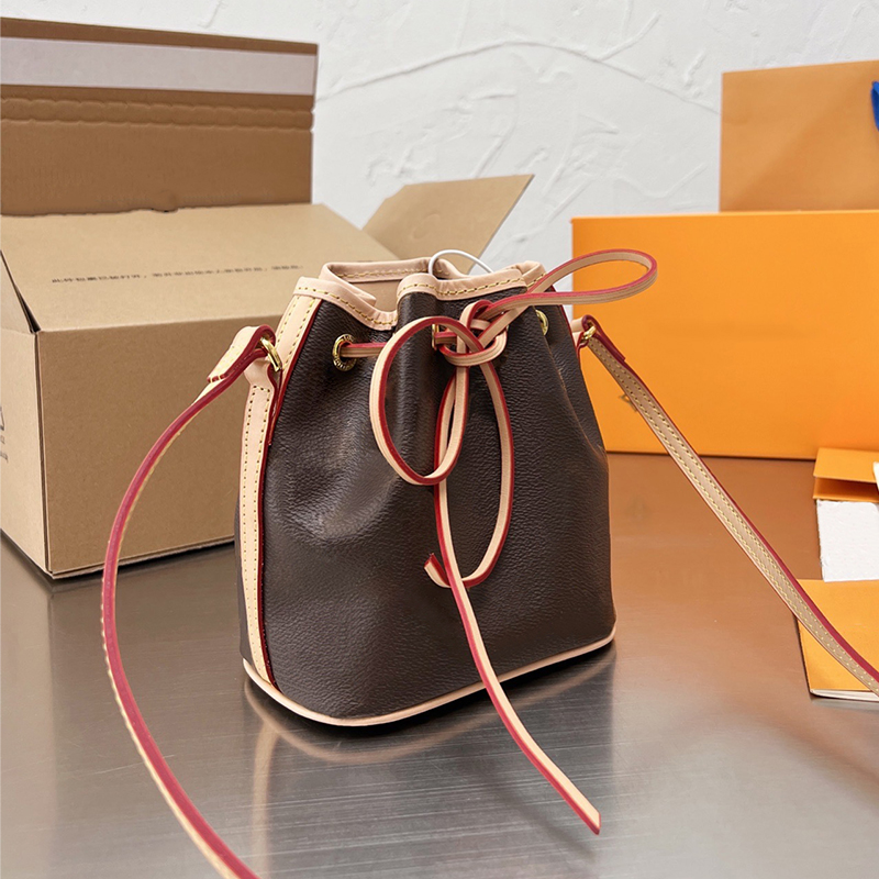 NANO NOE mini Bucket Bag Handbags leather Shoulder Crossbody bags luxury Designer women purse wallet M81266
NANO NOE mini Bucket Bag Handbags leather Shoulder Crossbody bags luxury Designer women purse wallet M81266