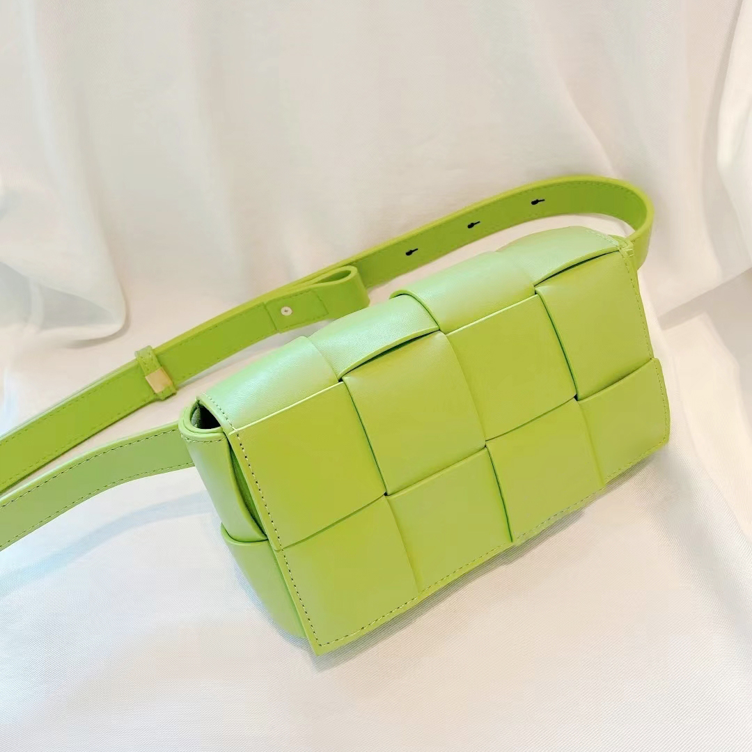 bottegas venetta bags Luxurys Designers Bags MINI Totes bottega cassette Cross Body tote cards Genuine leather Shoulder womens hangbag Alpin coins mens sling SGNT, White
bottegas venetta bags Luxurys Designers Bags MINI Totes bottega cassette Cross Body tote cards Genuine leather Shoulder womens hangbag Alpin coins mens sling SGNT, White