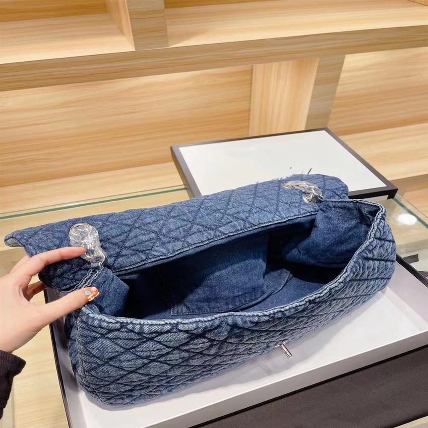 Customize the sole designer bags Exclusivedenim high-capacity fashion shopping bag Plain Patchwork Whole handbags 2022