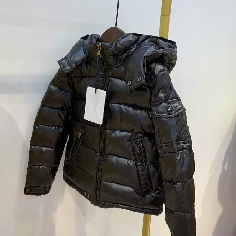 Down Parkas Coats monclair jackets Mens Womens Designers Jackets Veste Homme Winter Jassen Puffer Big Fur Hoody Apparel Fourrure Outerwear Manteau Hiver
Down Parkas Coats monclair jackets Mens Womens Designers Jackets Veste Homme Winter Jassen Puffer Big Fur Hoody Apparel Fourrure Outerwear Manteau Hiver