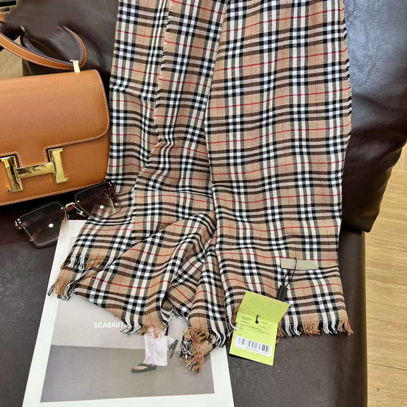 Luxury Plaid Cashmere BB Scarf Women Men Winter Warm Pashmina Shawl Wraps Fashion Lady Tassel Scarves bufanda mujer invierno
Luxury Plaid Cashmere BB Scarf Women Men Winter Warm Pashmina Shawl Wraps Fashion Lady Tassel Scarves bufanda mujer invierno