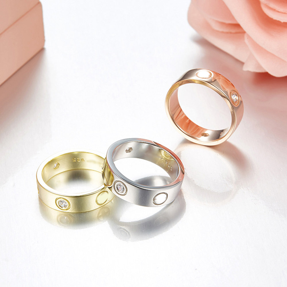 Titanium steel silver love ring men and women rose gold jewelry for lovers couple rings gift size 5-11 Width 4-6mm No fade Not Allergic nail rings designer band rings logo
Titanium steel silver love ring men and women rose gold jewelry for lovers couple rings gift size 5-11 Width 4-6mm No fade Not Allergic nail rings designer band rings logo