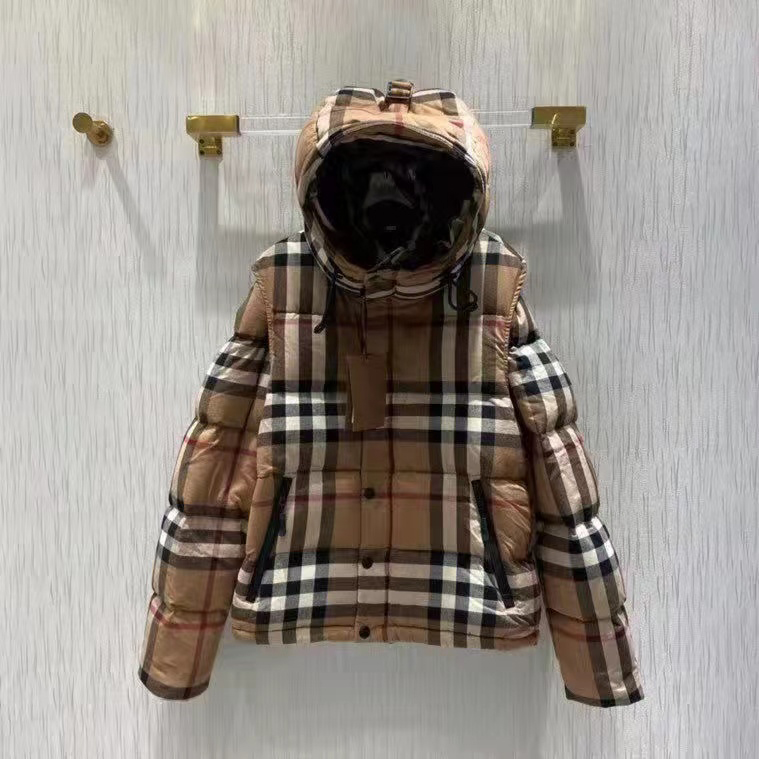 B80828 Womens Down Coat Winter Puffer Jacket Many Letters Double-sided Parkas Hight Quality Mens Coats Fashion Designer Classic jackets Unisex Outwear workmanship, Multi
B80828 Womens Down Coat Winter Puffer Jacket Many Letters Double-sided Parkas Hight Quality Mens Coats Fashion Designer Classic jackets Unisex Outwear workmanship, Multi