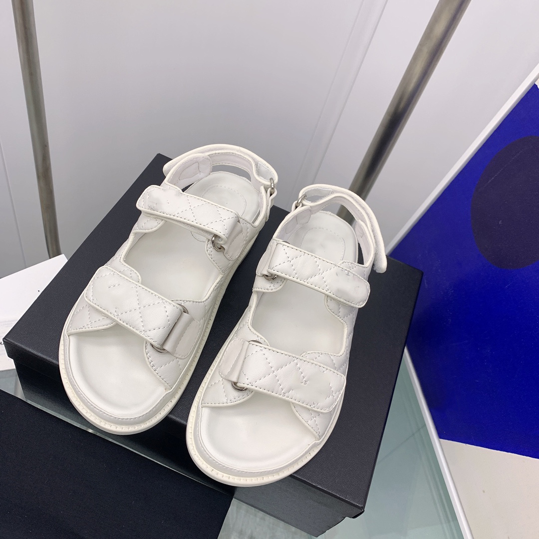Designer Fashional 5A quality Slippers Luxury Slides Sandals Beach Slide Slippers Indoor Shoes Men Summer Rubber Fashion Scuffs New R Size 35-40, Box
Designer Fashional 5A quality Slippers Luxury Slides Sandals Beach Slide Slippers Indoor Shoes Men Summer Rubber Fashion Scuffs New R Size 35-40, Box