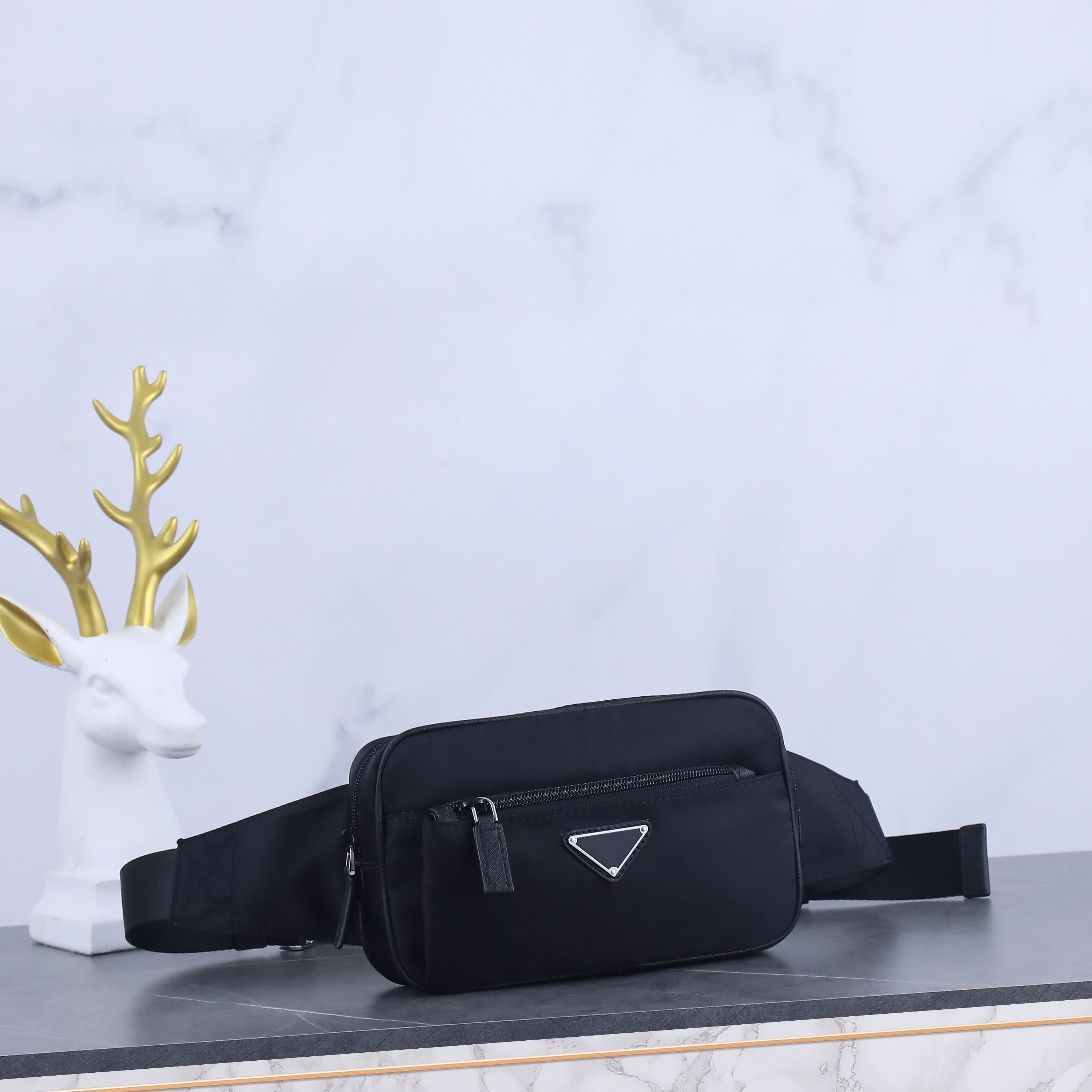Chest Crossbody Waist Bag Classic Black P Fanny Pack Leather Lightweight Waterproof Fabric Nylon Belt Bag Wallet Tote Bumbag for Men
Chest Crossbody Waist Bag Classic Black P Fanny Pack Leather Lightweight Waterproof Fabric Nylon Belt Bag Wallet Tote Bumbag for Men