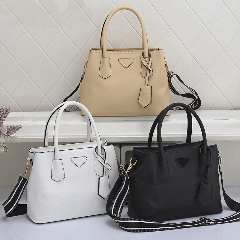 HH Bags Classic Galleria Saffiano Handbags Lady Bags Genuine PU Leather Triangle Sign Shoulder Bag Fashion Women Crossbody Totes Luxury, #3
HH Bags Classic Galleria Saffiano Handbags Lady Bags Genuine PU Leather Triangle Sign Shoulder Bag Fashion Women Crossbody Totes Luxury, #3