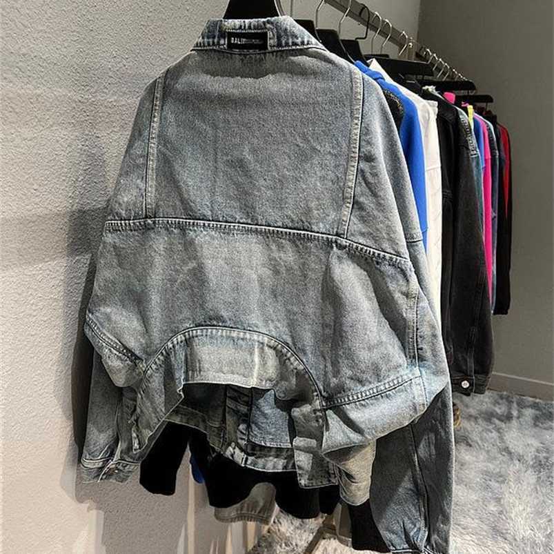 Designer Balenciga Denim Coats Autumn and winter high version Bs inverted waist Paris b mens womens denim jacket, Denim blue
Designer Balenciga Denim Coats Autumn and winter high version Bs inverted waist Paris b mens womens denim jacket, Denim blue
