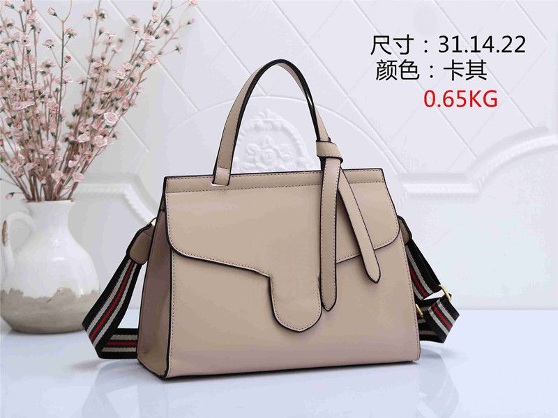 evening bag Designer bag Shoulder Women Bags Handbags Bags tote bagg classic diagonal stripes quilted chains medium cross bod Capucines Fash, Black
evening bag Designer bag Shoulder Women Bags Handbags Bags tote bagg classic diagonal stripes quilted chains medium cross bod Capucines Fash, Black