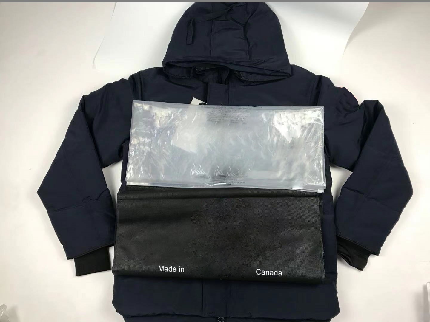 Mens Winter Jacket designer Down jackets Women Coat Parka Casual Fashion Puffer Jackets, Opp bag(not for sale)
Mens Winter Jacket designer Down jackets Women Coat Parka Casual Fashion Puffer Jackets, Opp bag(not for sale)