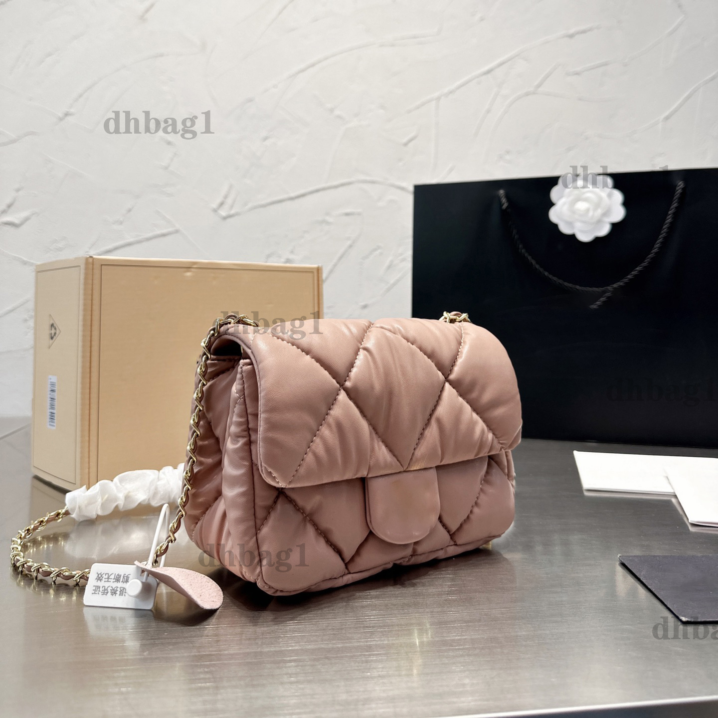 Women Designer Flap Bag Diamond Lattice Sheepskin Genuine Leather Hardware Multicolor Classical Metal Chain Shoulder Crossbody Wallet Change Purse 20CM, Black
Women Designer Flap Bag Diamond Lattice Sheepskin Genuine Leather Hardware Multicolor Classical Metal Chain Shoulder Crossbody Wallet Change Purse 20CM, Black