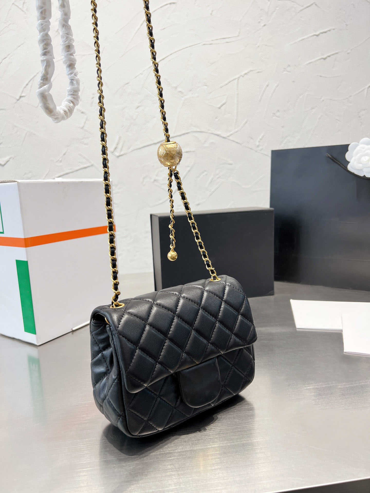 Designer Shoulder Bags Woman Handbags Messenger Luxury Purse Crossbody bag gold ball New style adjusting chain 5 colors, Box
Designer Shoulder Bags Woman Handbags Messenger Luxury Purse Crossbody bag gold ball New style adjusting chain 5 colors, Box