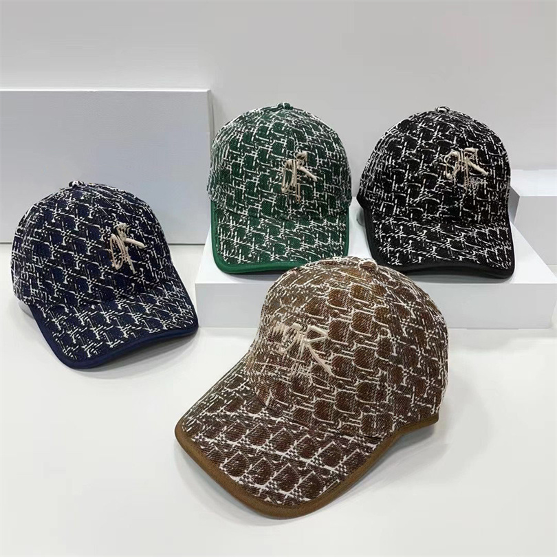 Ball Caps Luxurys Designers Fashion Embroidered D letter logo baseball cap on canvas running bucket Hat Sports lightweight Men Women Unisex peaked Hats fit hat
Ball Caps Luxurys Designers Fashion Embroidered D letter logo baseball cap on canvas running bucket Hat Sports lightweight Men Women Unisex peaked Hats fit hat