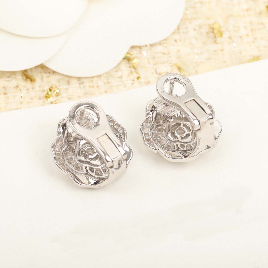 S925 silver charm stud earring clip with all diamonds flower design have stamp PS7333A