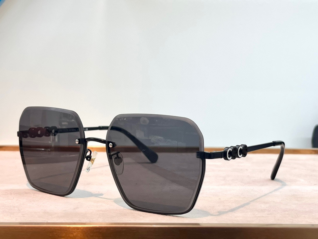 Womens Sunglasses For Women Men Sun Glasses Mens 6598 Fashion Style Protects Eyes UV400 Lens With Random Box
Womens Sunglasses For Women Men Sun Glasses Mens 6598 Fashion Style Protects Eyes UV400 Lens With Random Box