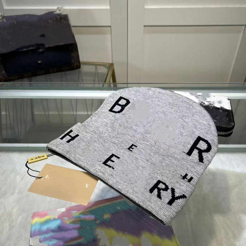 Designer Brand Men's Luxury Beanie Hats Women's Autumn and Winter Wear Must-Have Fashion Classic Retro Trend Outdoor Warm Versatile Knitted Hats
Designer Brand Men's Luxury Beanie Hats Women's Autumn and Winter Wear Must-Have Fashion Classic Retro Trend Outdoor Warm Versatile Knitted Hats