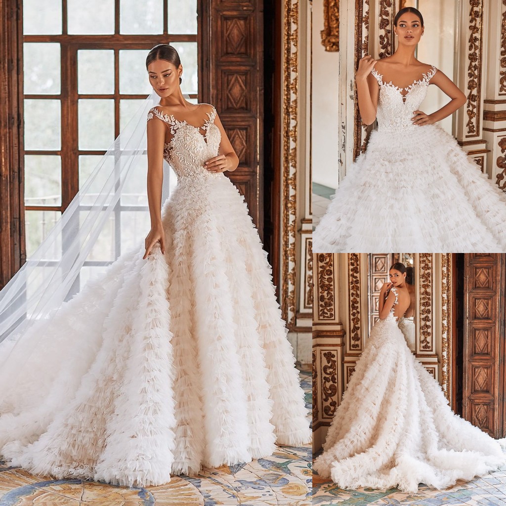 Gorgeous Lace Backless Wedding Dresses Appliqued Bridal Gowns Plus Size Sheer Bateau Necke Ruffled Sweep Train Tulle Vestido De Novia