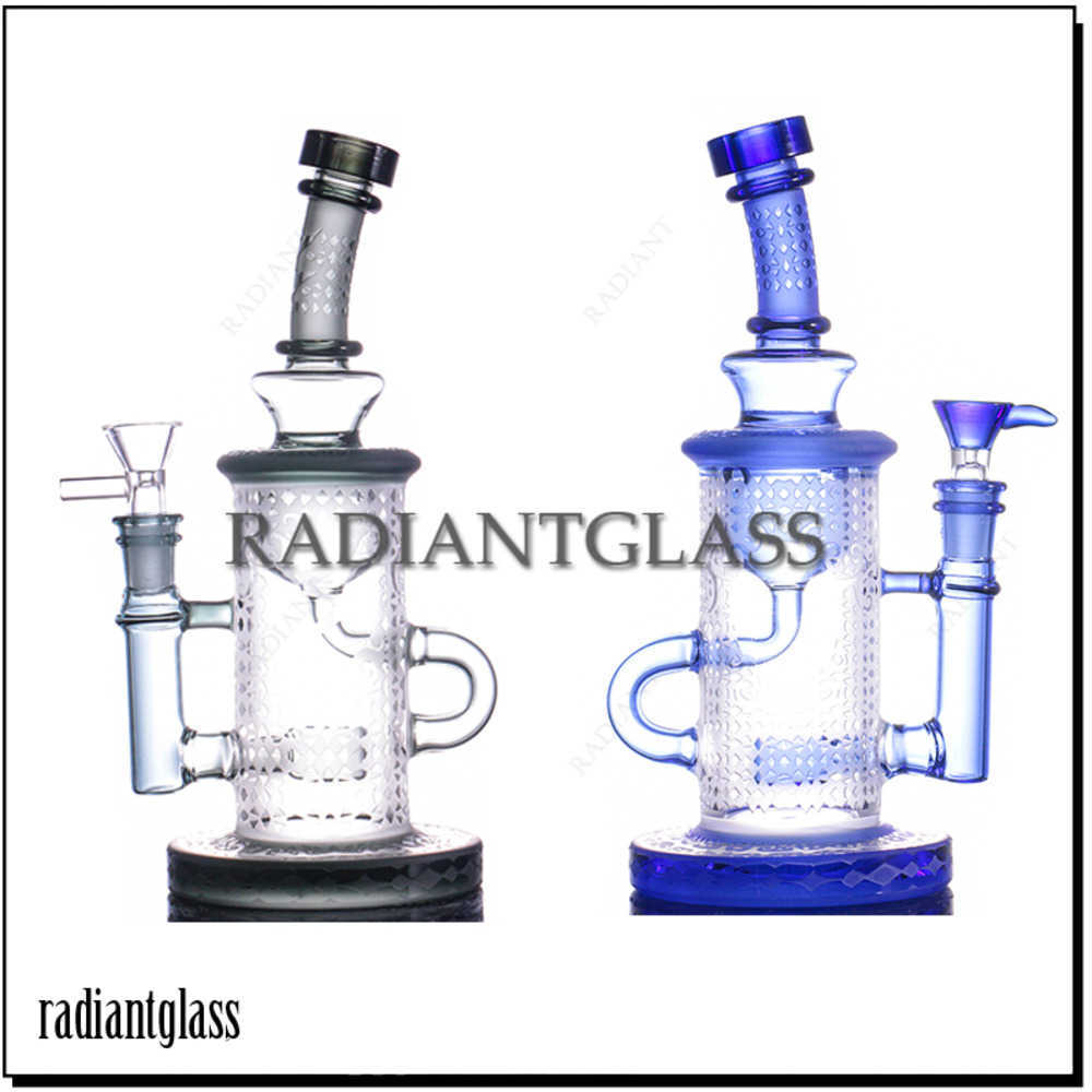 Hookahs Carved Glass Recycler Bong 9.6 inches Inline Percolator Matte Sand Blast Thick Glass Bongs Wholesale Bent Type
Hookahs Carved Glass Recycler Bong 9.6 inches Inline Percolator Matte Sand Blast Thick Glass Bongs Wholesale Bent Type