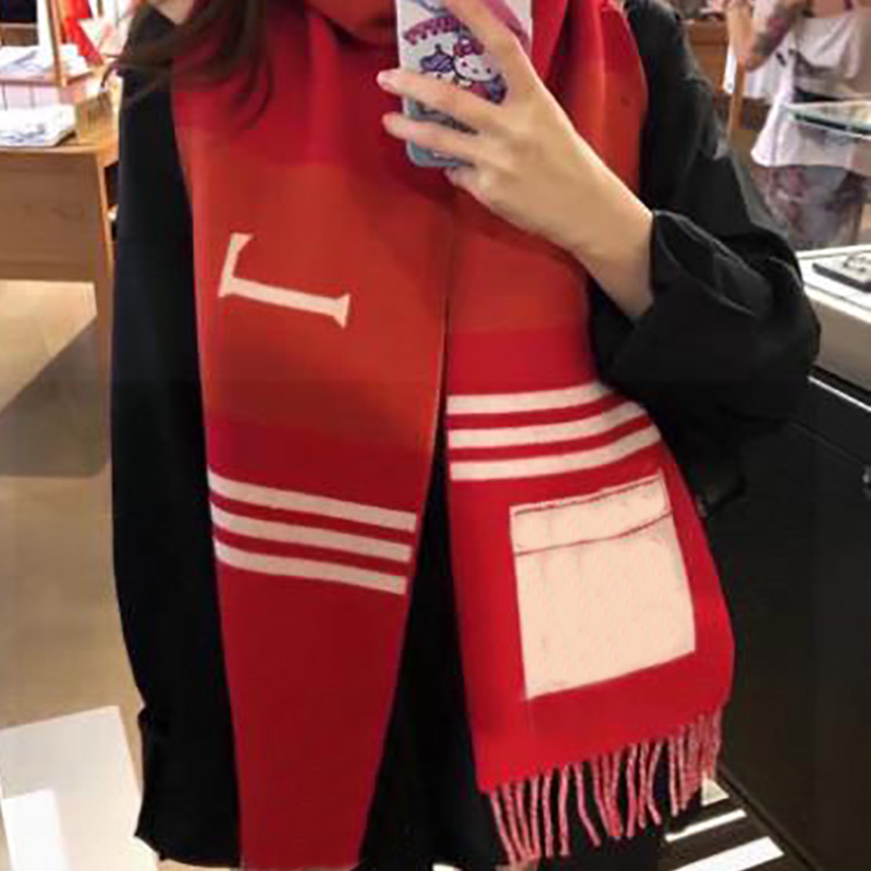 Luxury Designer Scarf Winter Scarfs Mens Scarves Red Cashmere Wool Long Shawl Echarpe Fashion Womens Pashmina Wrap Shawls Blanket Pashmina
Luxury Designer Scarf Winter Scarfs Mens Scarves Red Cashmere Wool Long Shawl Echarpe Fashion Womens Pashmina Wrap Shawls Blanket Pashmina