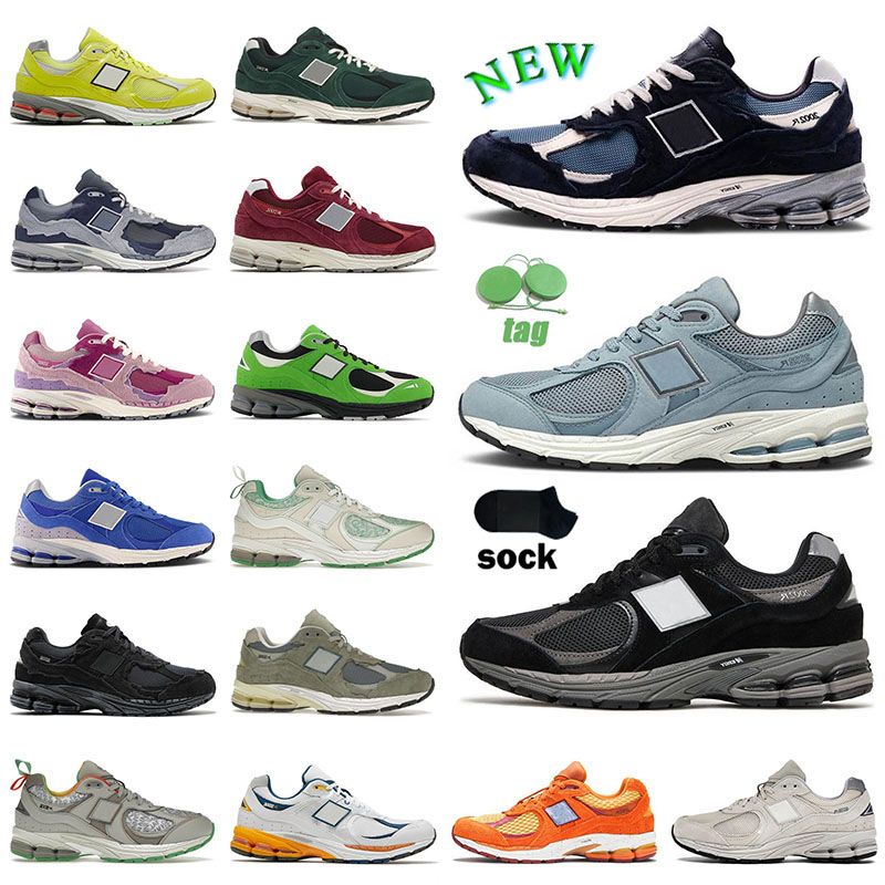 2002r 2002 r b2002r running shoes mens womens designer shoe triple s low Light Actic Grey Purple Pink Blue Grey Black Phantom Protection Pack Sea Salt Sneaker Trainer