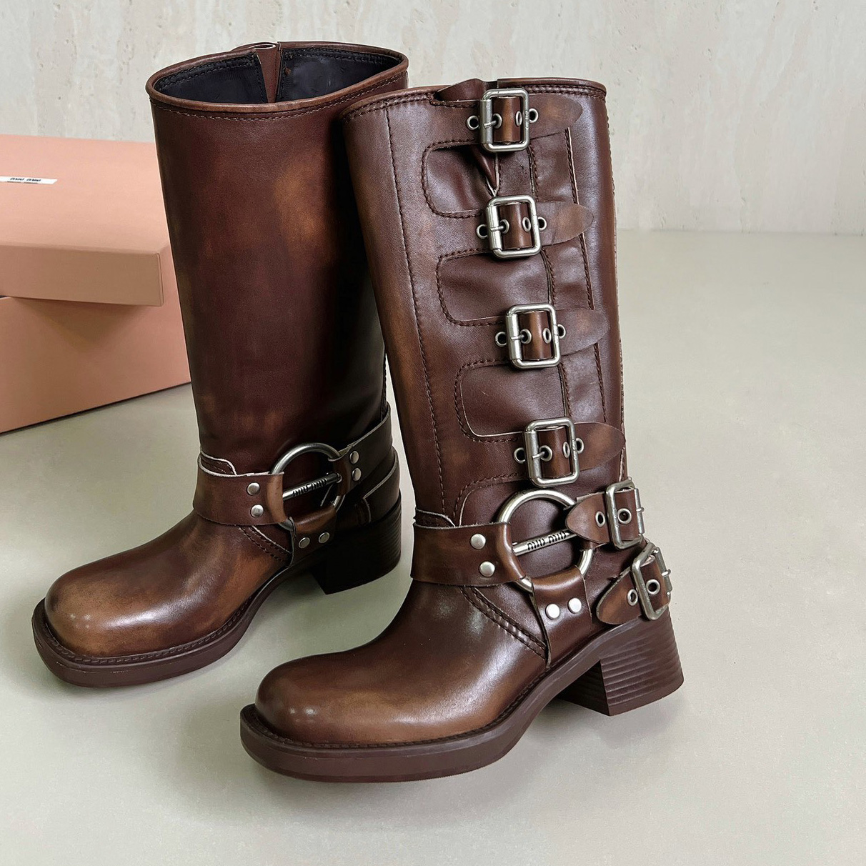 Harness Belt Buckled cowhide leather Knee Boots chunky heel zip Motorcycle boots Fashion square toe Ankle Booties for women luxury designer shoes factory footwear, Black knee boots
Harness Belt Buckled cowhide leather Knee Boots chunky heel zip Motorcycle boots Fashion square toe Ankle Booties for women luxury designer shoes factory footwear, Black knee boots
