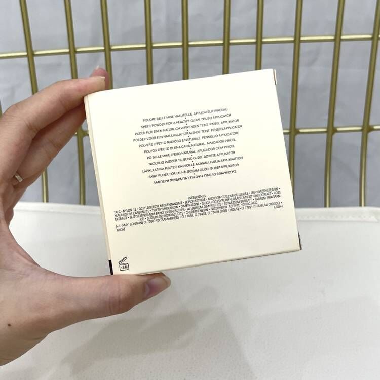 Charming Face Powder Cushion Cream Healhy Glow Gel Touch Foundation 12G Colors N10/N20