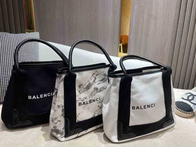 B Bags Designer Women Luxury Balencaigaity Brand Handbag Shoulder Diagonal Handbags Fashion Evening Tote Bag 6QTE, White
B Bags Designer Women Luxury Balencaigaity Brand Handbag Shoulder Diagonal Handbags Fashion Evening Tote Bag 6QTE, White