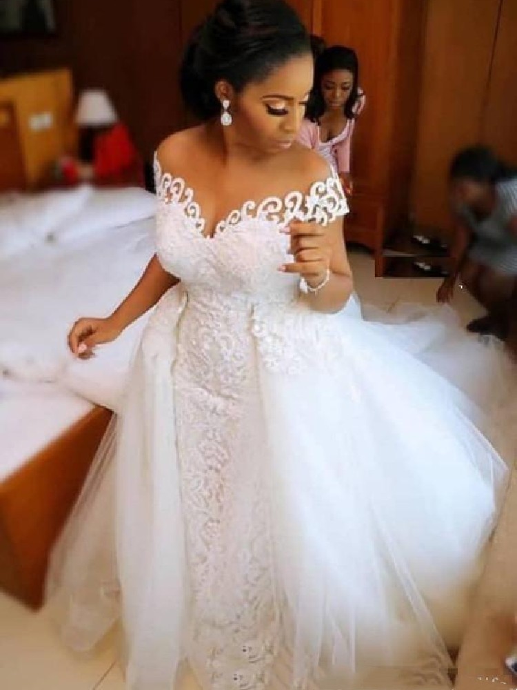 Luxurious Crystal Sheer Neck Mermaid Wedding Dresses elegant off shoulder Lace Appliques Long Train bridal Gowns Plus Size wed Dress