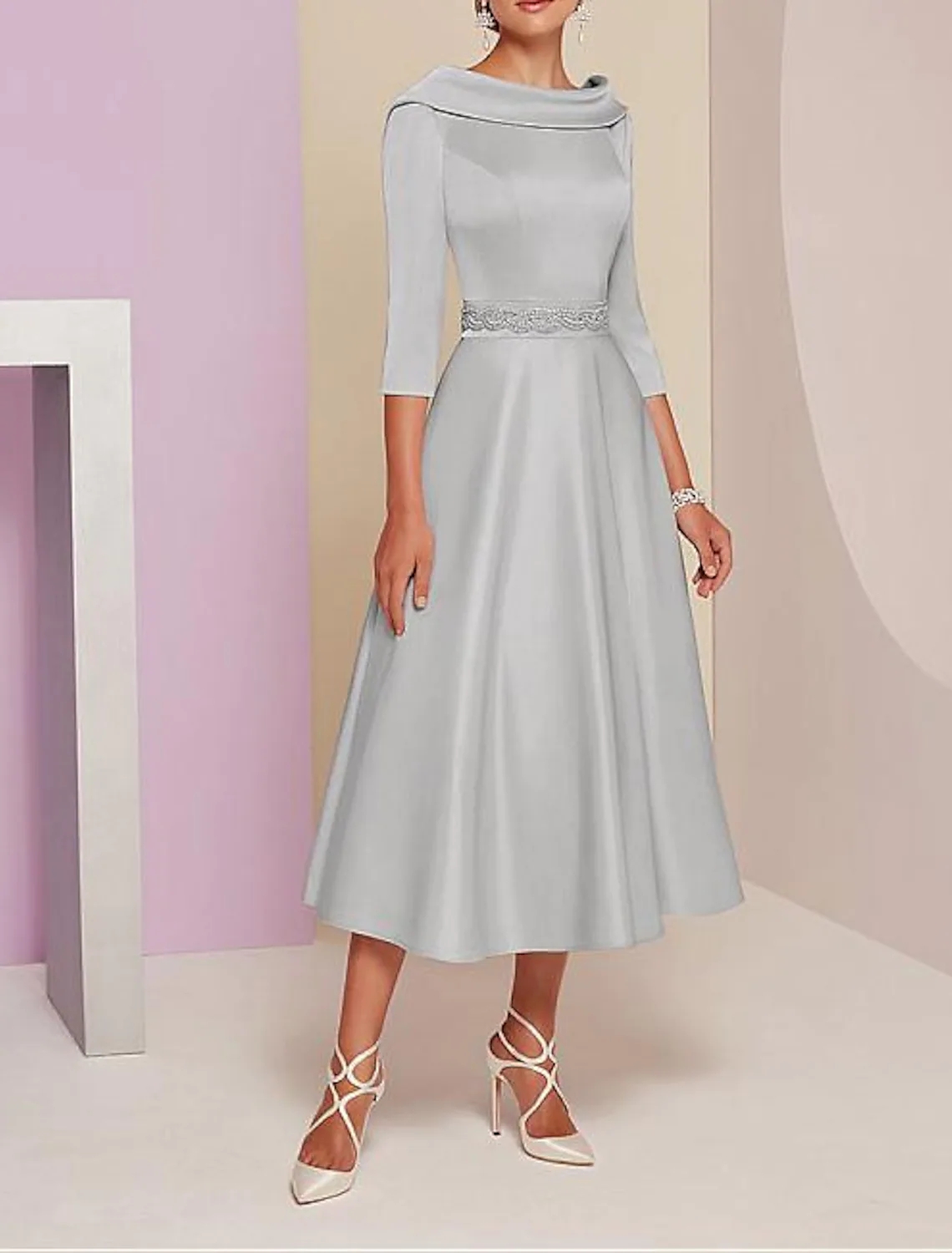 A-Line Mother of the Bride Dress Vintage Plus Size Bridal Party Gown Elegant Bateau Neck Tea Length Satin 3/4 Sleeve Champagne Silver 2024 Customed Ro