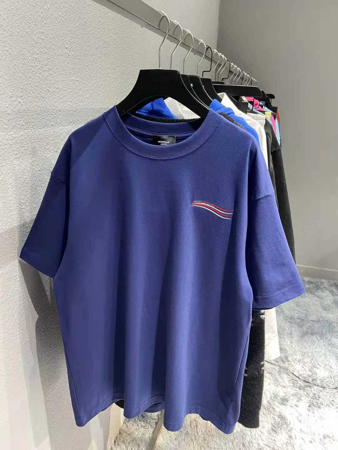 Fashion Brand Designer T Shirt High Quality Letter Embroidery Short Sleeve Paris Men And Women Short Sleeve Blue, Rice ash
Fashion Brand Designer T Shirt High Quality Letter Embroidery Short Sleeve Paris Men And Women Short Sleeve Blue, Rice ash
