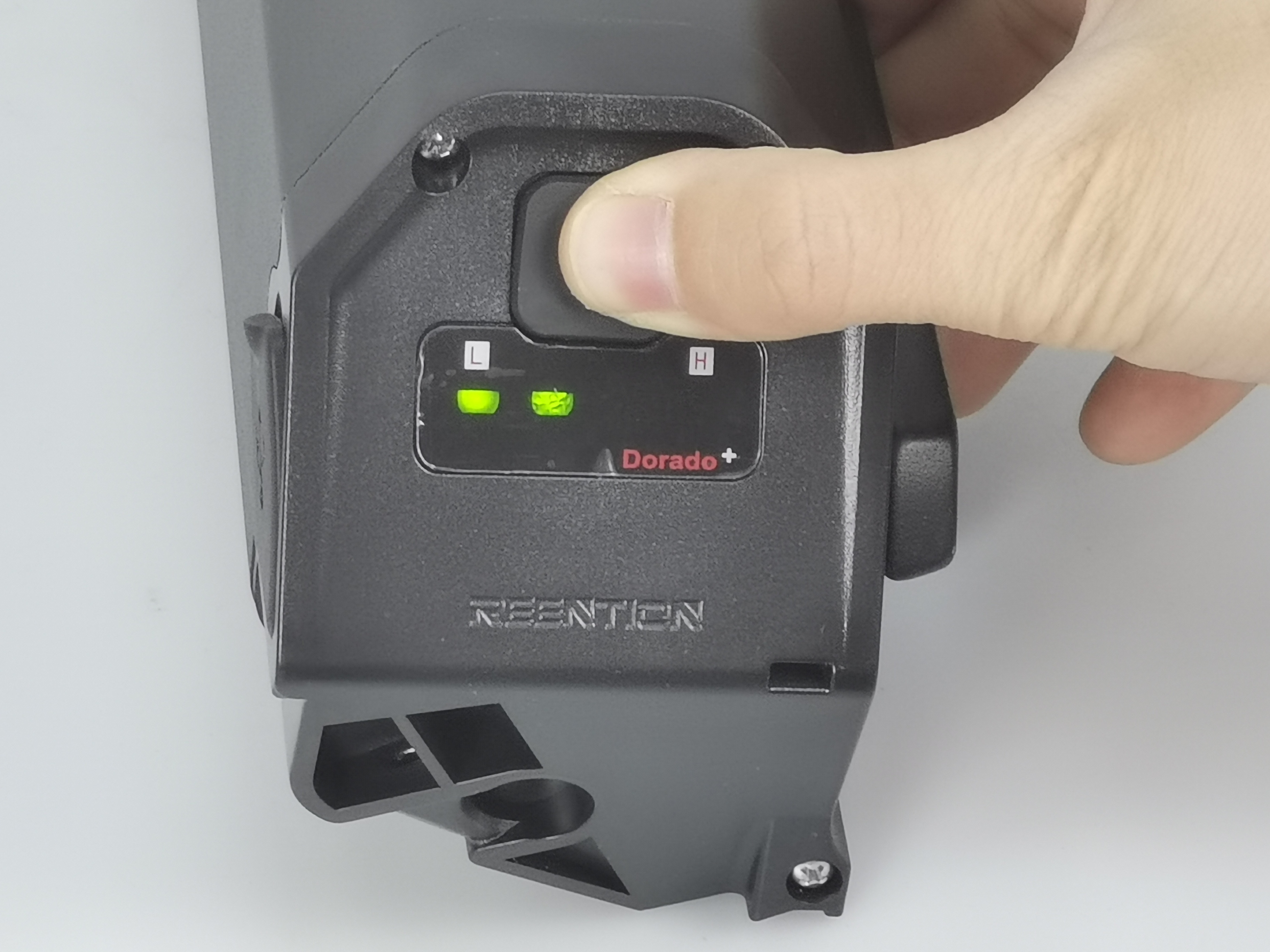 Reention Dorado 48V 17.5ah 21Ah high capacity 48 volt lithium ion battery ebike battery with 18650 cell 2/3A charger
Reention Dorado 48V 17.5ah 21Ah high capacity 48 volt lithium ion battery ebike battery with 18650 cell 2/3A charger