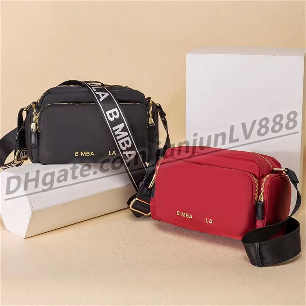 Top Designer high-capacity Shoulder Bag Camera Women's Fashion Tie Dye Luxury Nylon Crossbody Flash Strap Multicolor shoulder bags Purses, Black+white - gold chain
Top Designer high-capacity Shoulder Bag Camera Women's Fashion Tie Dye Luxury Nylon Crossbody Flash Strap Multicolor shoulder bags Purses, Black+white - gold chain