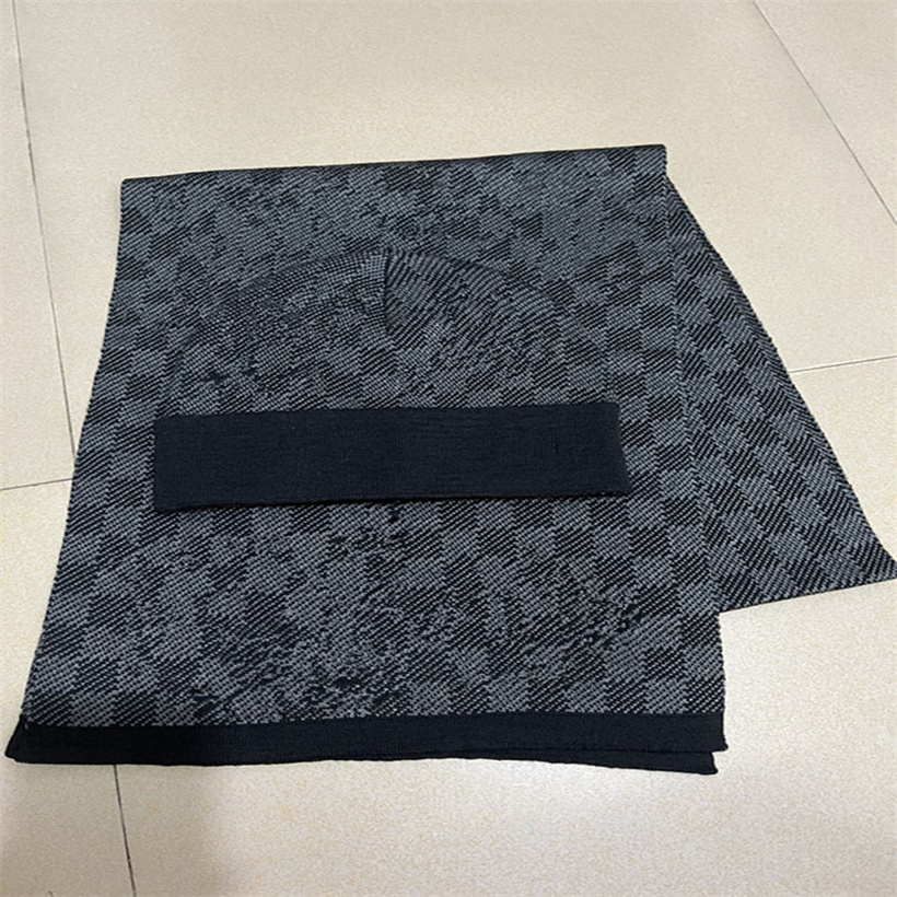 Fashion Scarf Hat 2022 Autumn Designer Pashmina Women mens knitted Set Winter Warm Hats and scarves Beanie Hat for men With BOX
Fashion Scarf Hat 2022 Autumn Designer Pashmina Women mens knitted Set Winter Warm Hats and scarves Beanie Hat for men With BOX