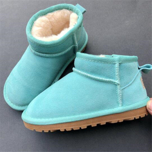 New Kids Boy girl children Mini snow boots Sheepskin Plush fur Aus short G5281 Ankle Soft comfortable keep warm boots with card dustbag 10color sizeEU21-35, Chestnut
New Kids Boy girl children Mini snow boots Sheepskin Plush fur Aus short G5281 Ankle Soft comfortable keep warm boots with card dustbag 10color sizeEU21-35, Chestnut