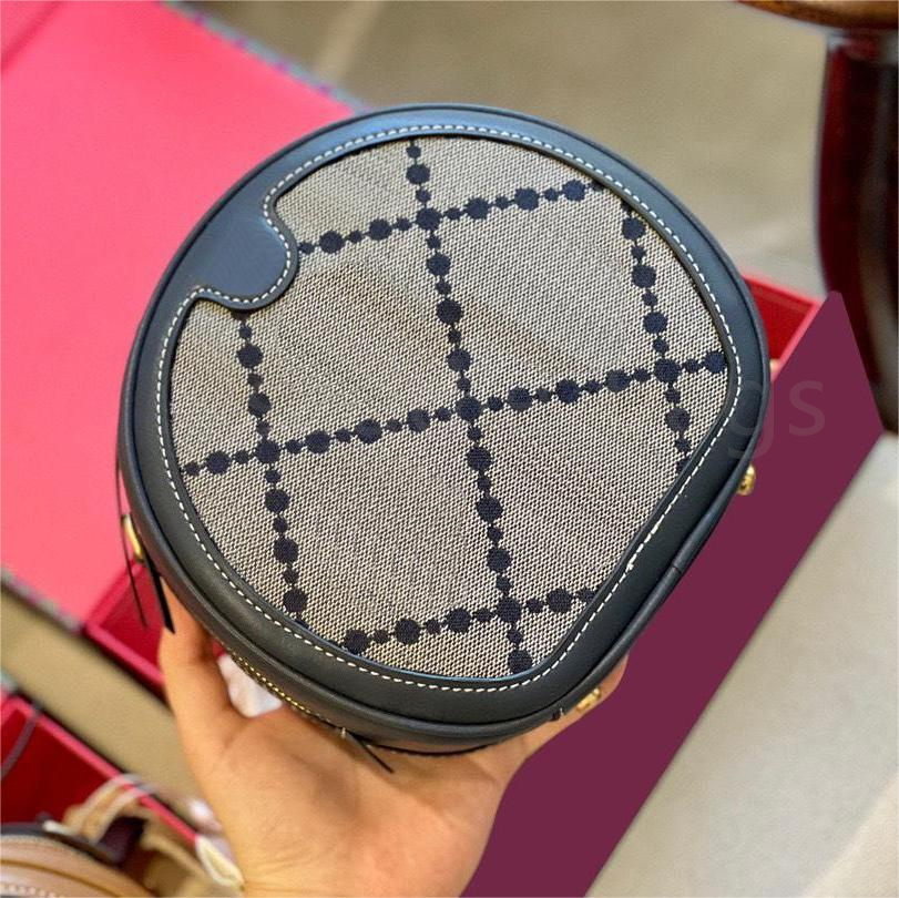 2023 Luxury Designers Lady Fashion Plain Circular Wallet Handbags Card Bags Crossbody Handbag Satchel Functional Shoulder Bag, Color q
2023 Luxury Designers Lady Fashion Plain Circular Wallet Handbags Card Bags Crossbody Handbag Satchel Functional Shoulder Bag, Color q